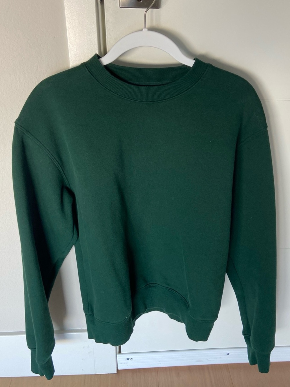Aritzia Green Crewneck Sweatshirt